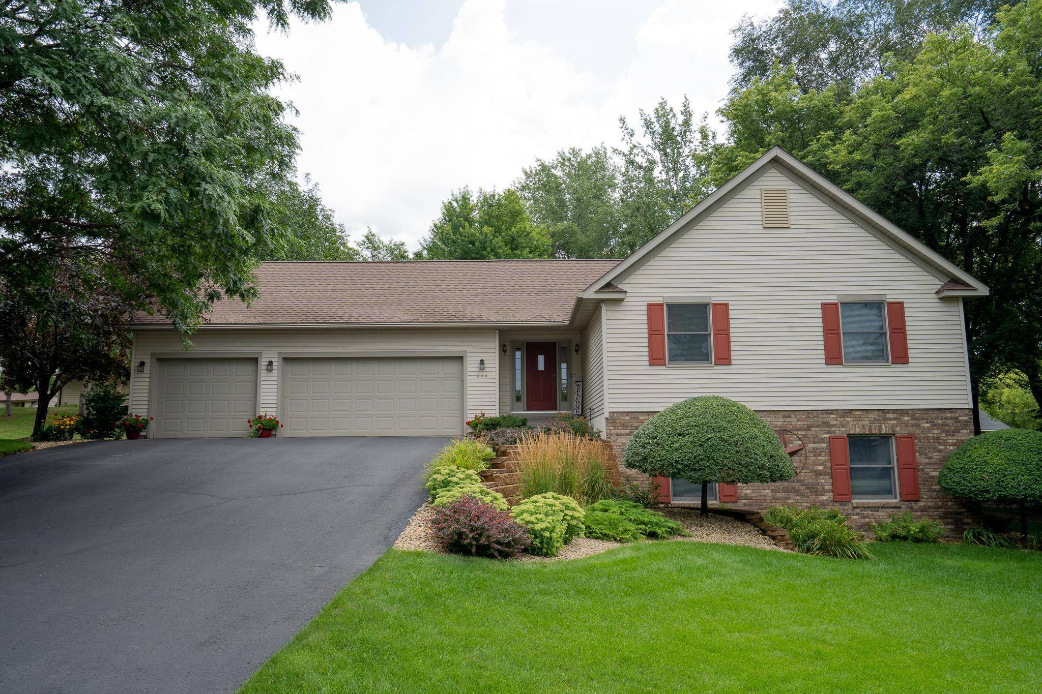 New Richmond, WI 54017,644 Grand AVE