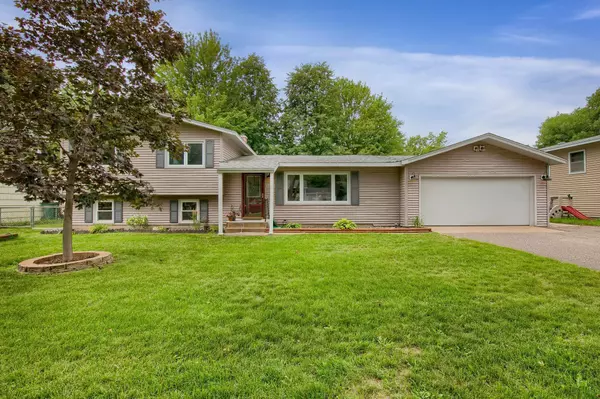 8020 Jefferson ST NE, Spring Lake Park, MN 55432