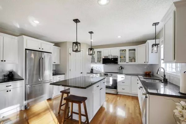 27011 Hickory Ridge DR, Elko New Market, MN 55020