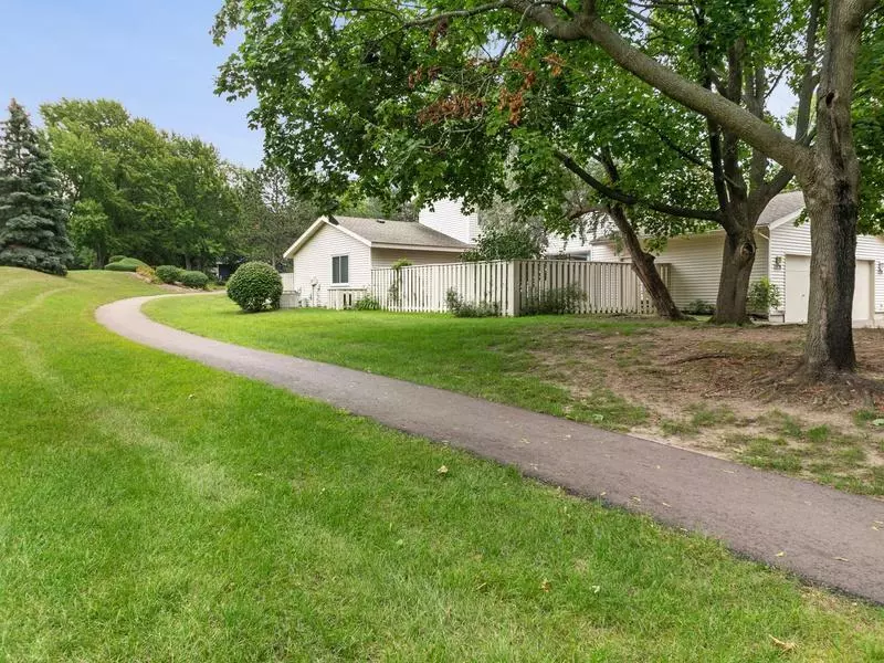 Shoreview, MN 55126,1094 Carmel CT