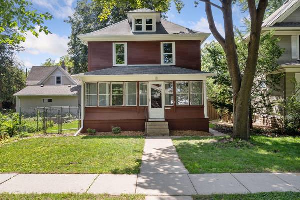 1830 Lincoln AVE, Saint Paul, MN 55105