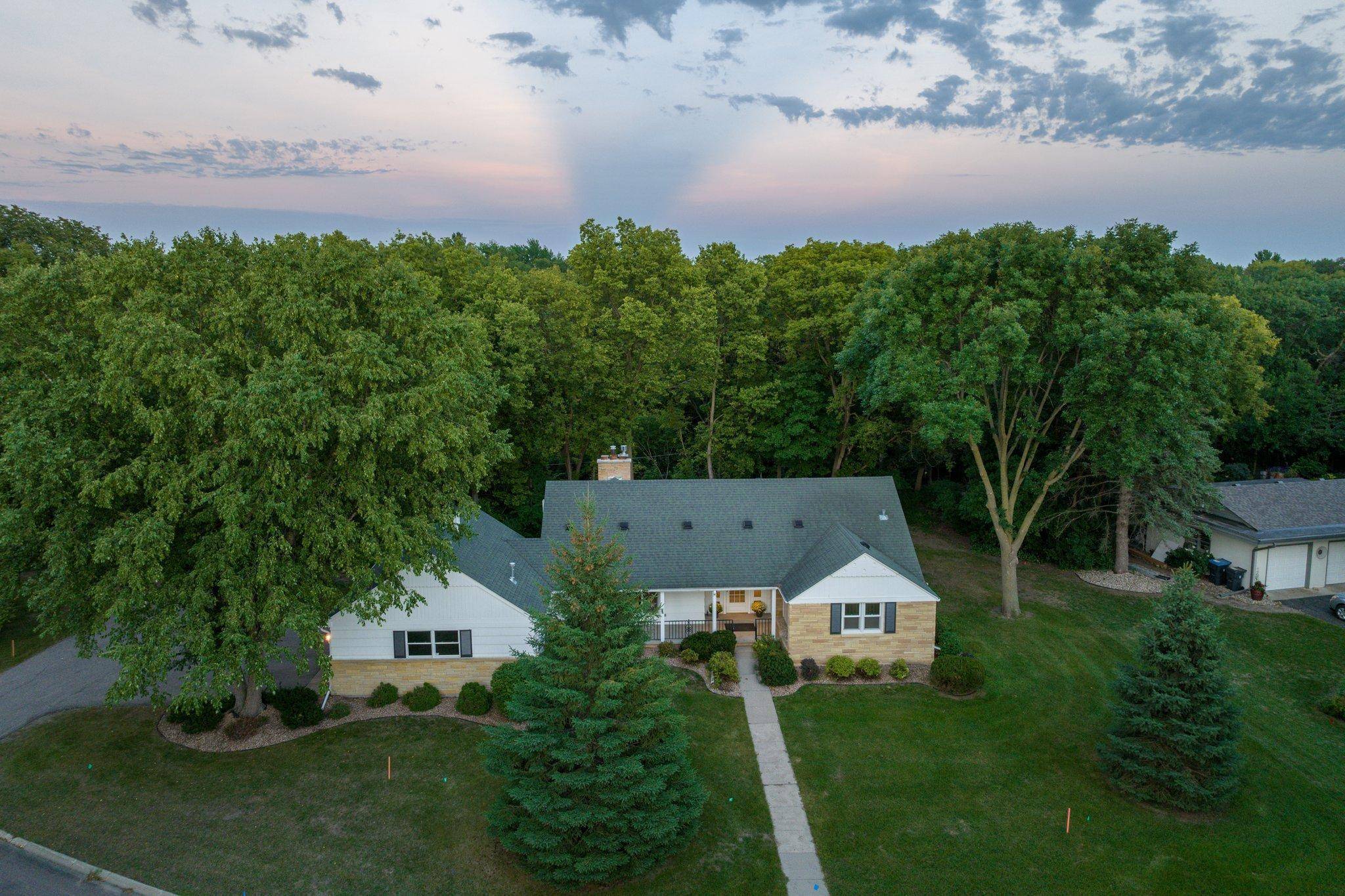 23 Sumner HLS, Mankato, MN 56001