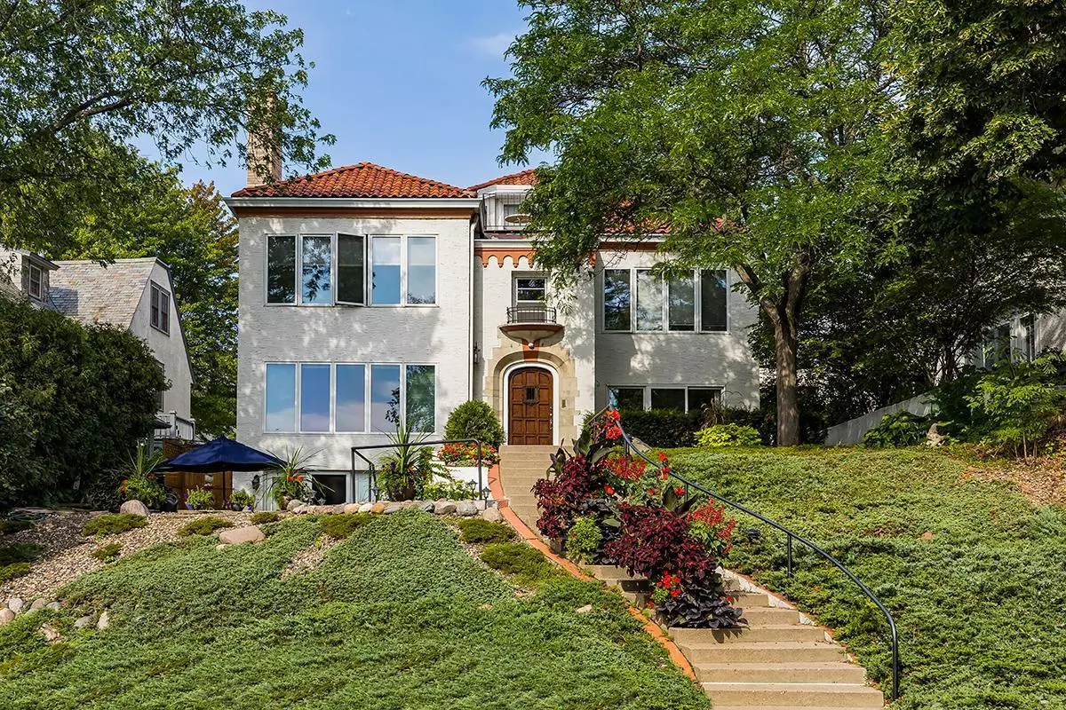 Minneapolis, MN 55410,4344 W Lake Harriet Pkwy #2