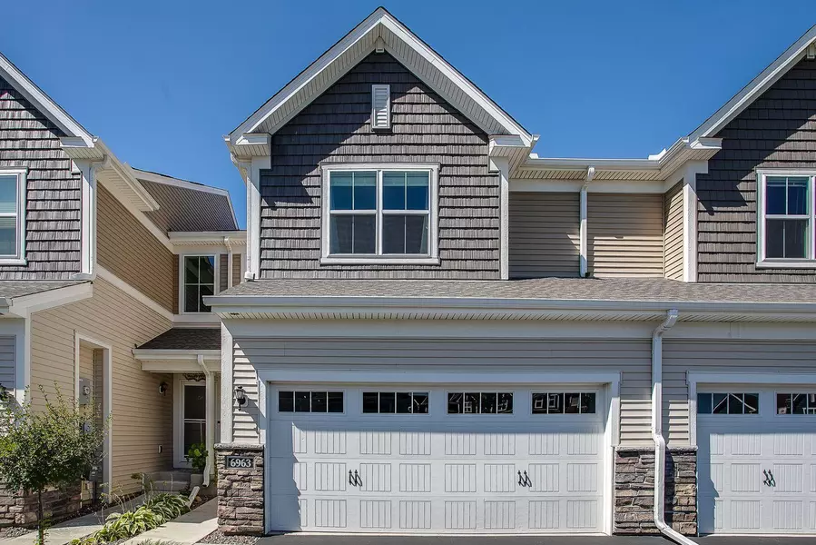 6963 Archer PL, Inver Grove Heights, MN 55077