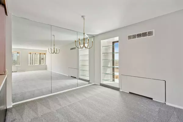 Minneapolis, MN 55401,19 S 1st ST #B1501