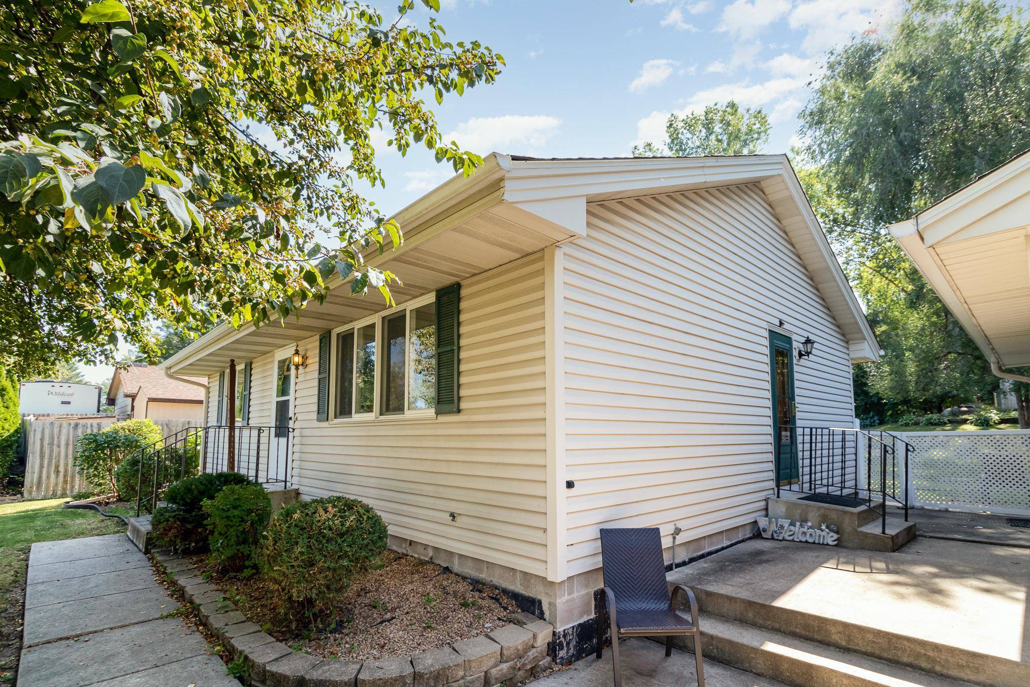 Inver Grove Heights, MN 55076,3772 78th ST E