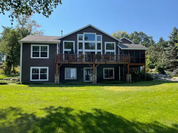 Walker, MN 56484,4384 Pine Point DR NW