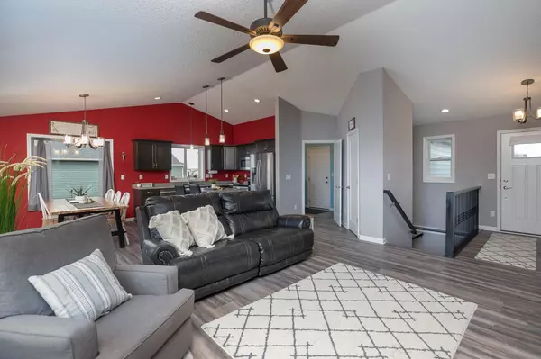 Dover, MN 55929,447 6th CT SE