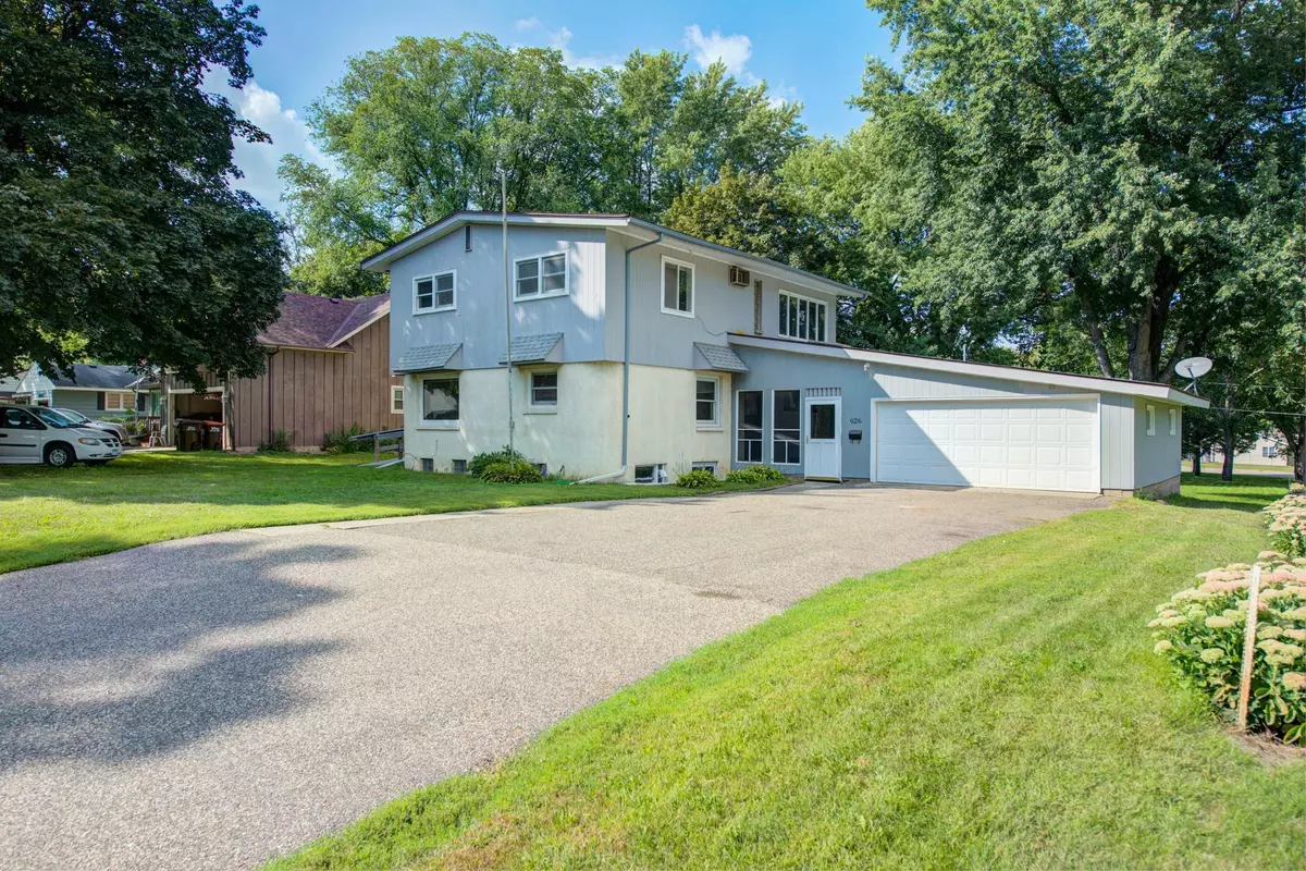 Hastings, MN 55033,926 2nd ST W