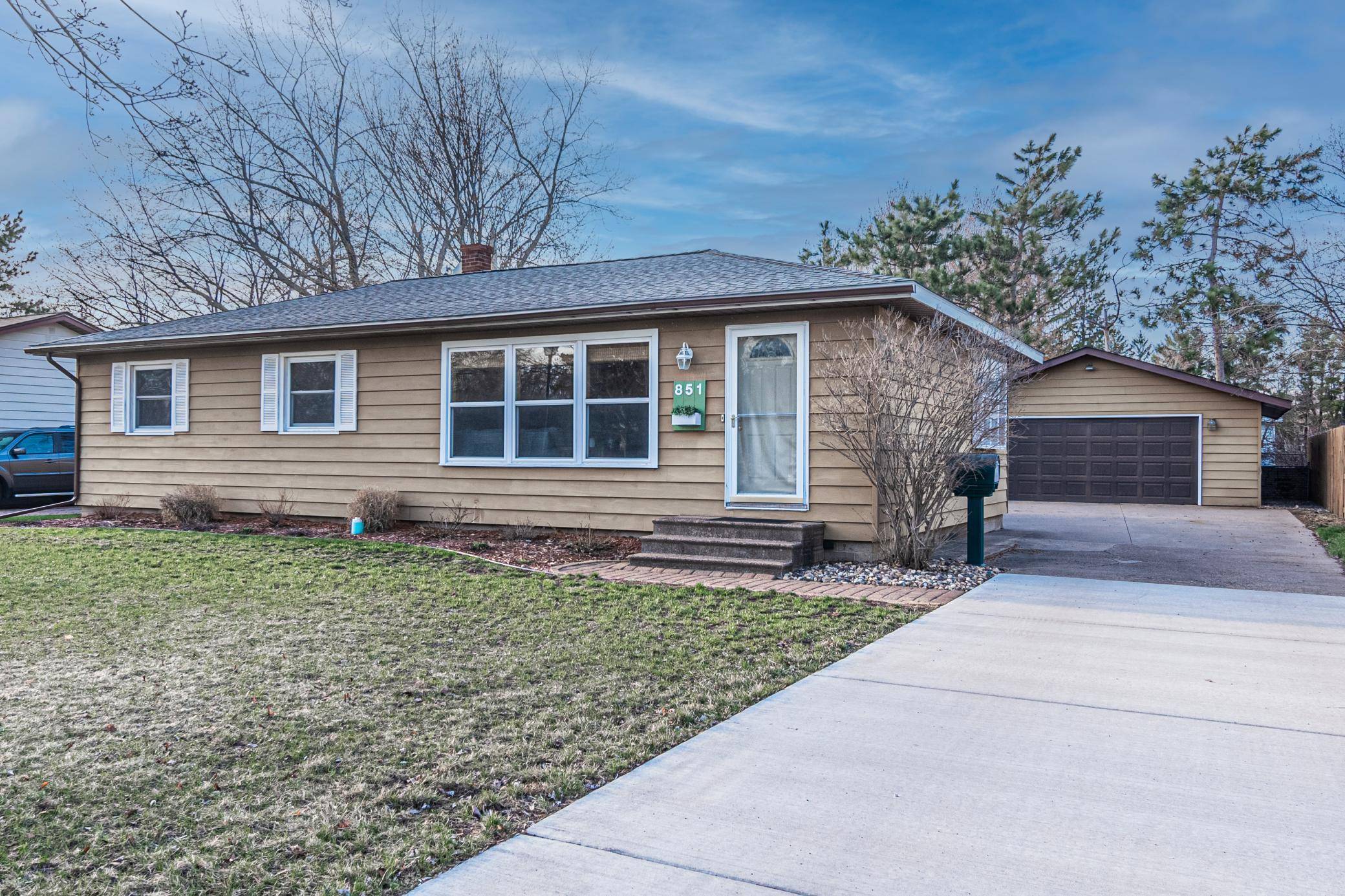 851 Marshall RD, New Richmond, WI 54017