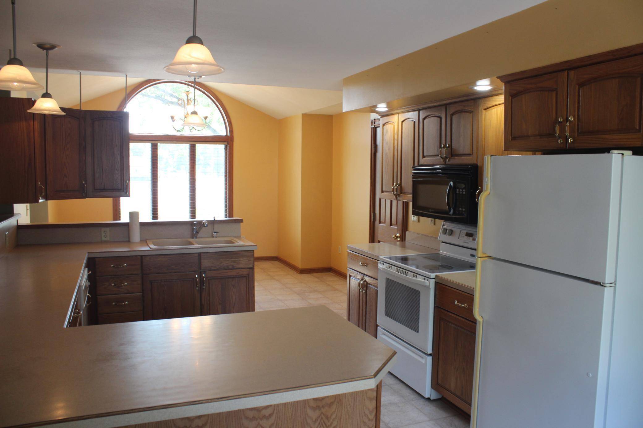 Blue Earth, MN 56013,405 E 14th ST