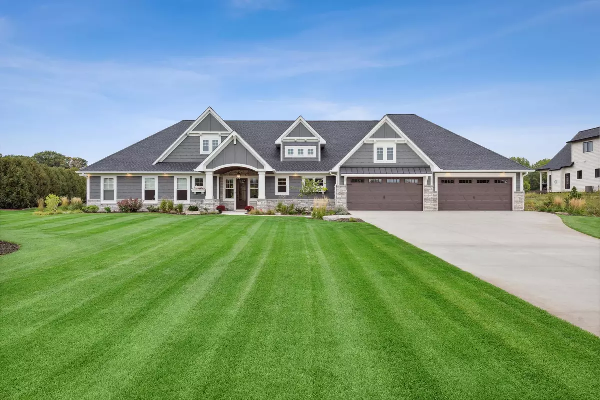 Prior Lake, MN 55372,7880 Cress View LN