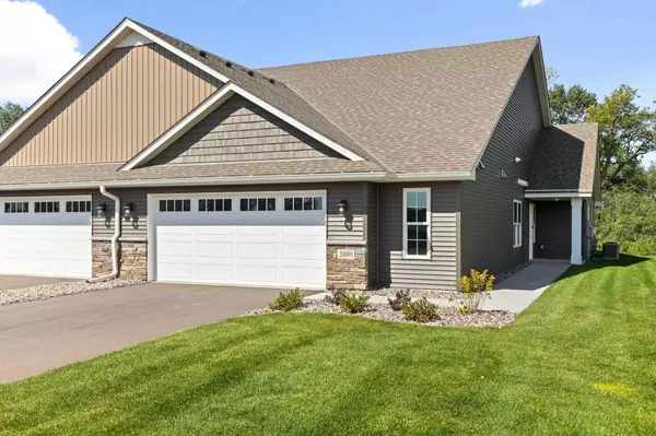 20099 Fitzgerald CIR N, Forest Lake, MN 55025
