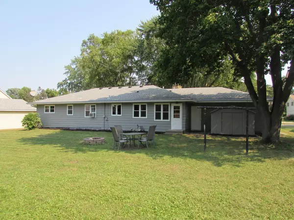 Delano, MN 55328,309 Kelsey ST