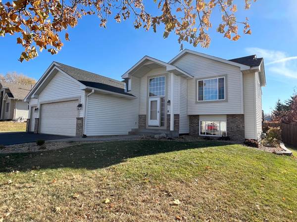 20467 Gadwall LN, Rogers, MN 55374