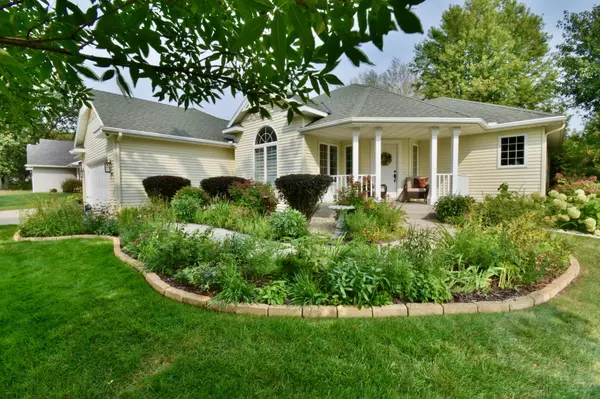 Sauk Rapids, MN 56379,912 Oakcrest DR