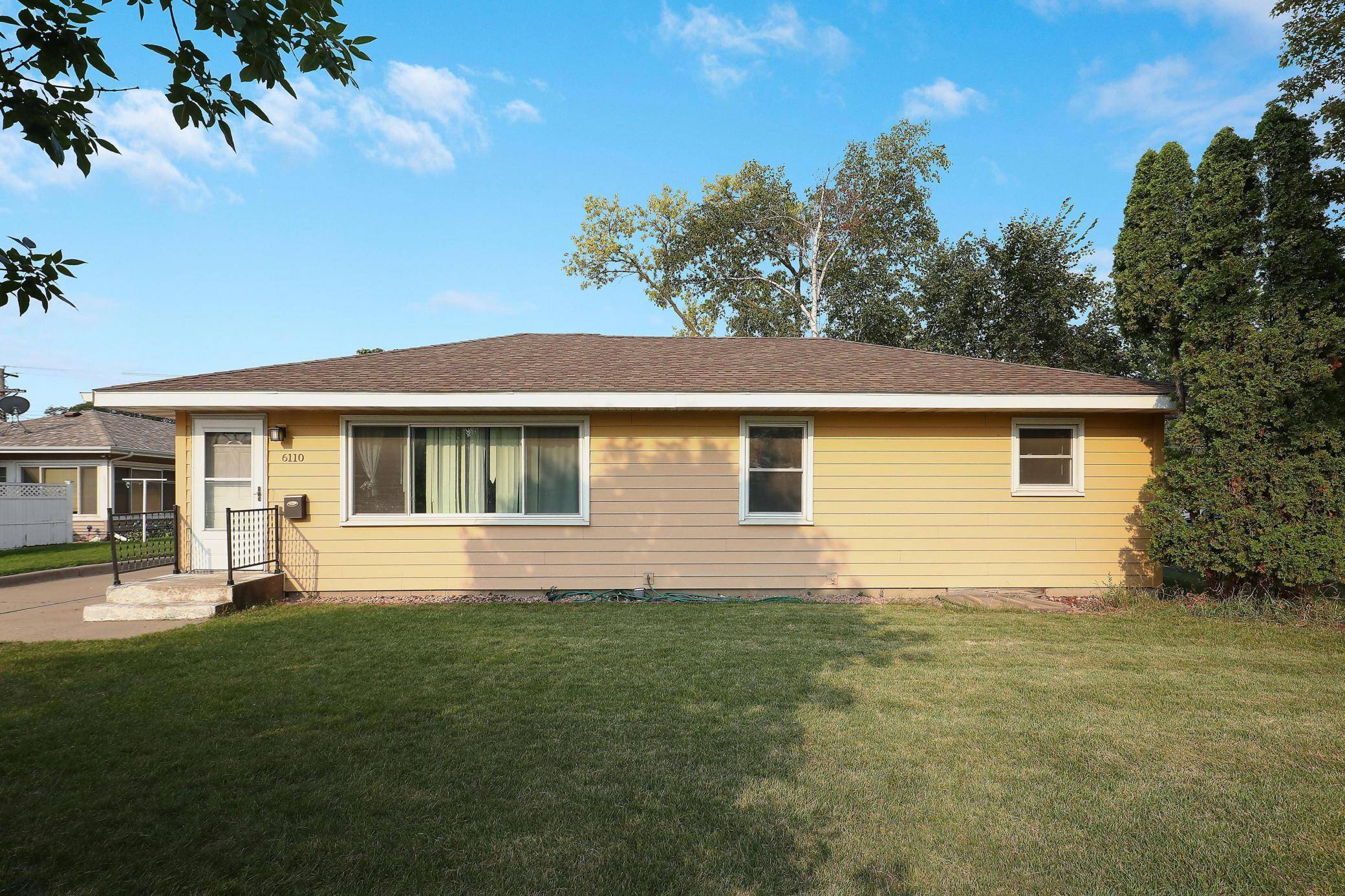 Fridley, MN 55432,6110 7th ST NE