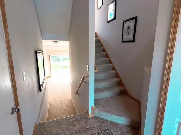 Plymouth, MN 55446,16633 50th CT N