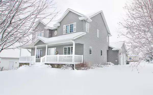 206 8th ST NE, Melrose, MN 56352