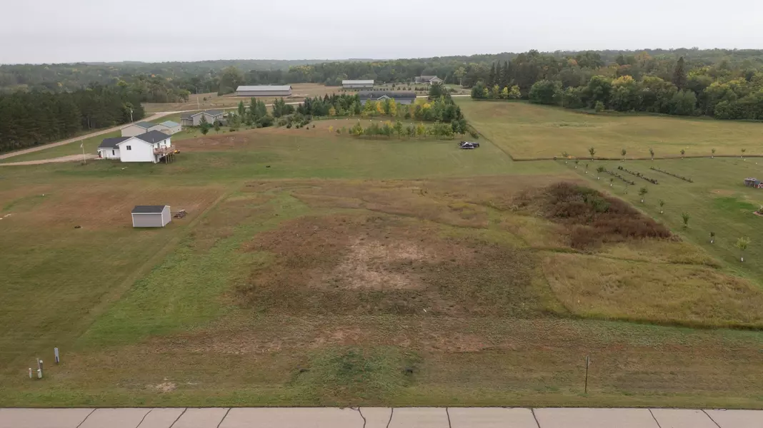30961 Carefree LN, Frazee, MN 56544