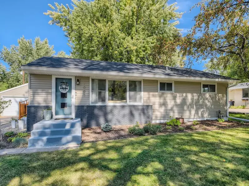 1007 Glenhill RD, Shoreview, MN 55126