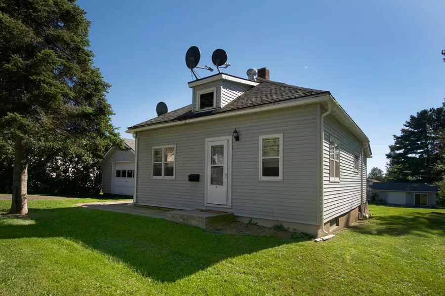 14 Jasper ST, Soudan, MN 55782