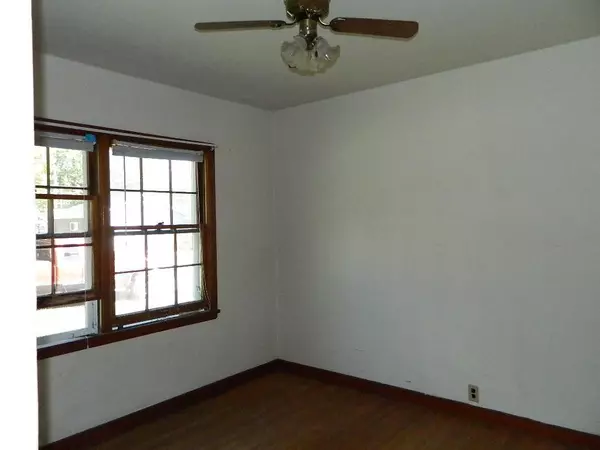 Montevideo, MN 56265,824 N 5th ST