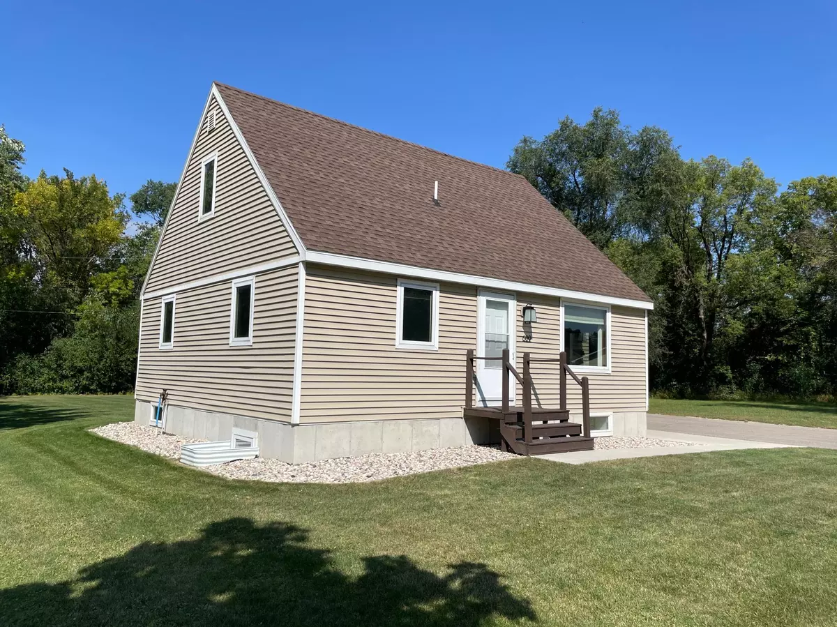 Morris, MN 56267,609 E 8th ST