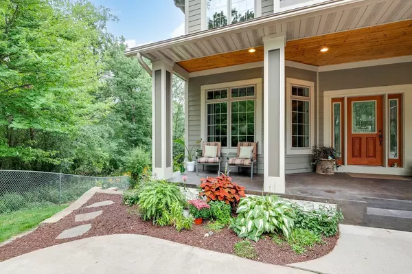 Mahtomedi, MN 55115,396 Briarwood AVE