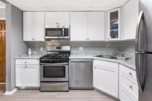 Edina, MN 55436,6650 Vernon AVE S #302