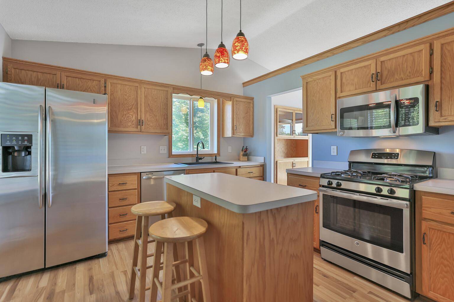 Chisago City, MN 55013,10825 Matthew DR