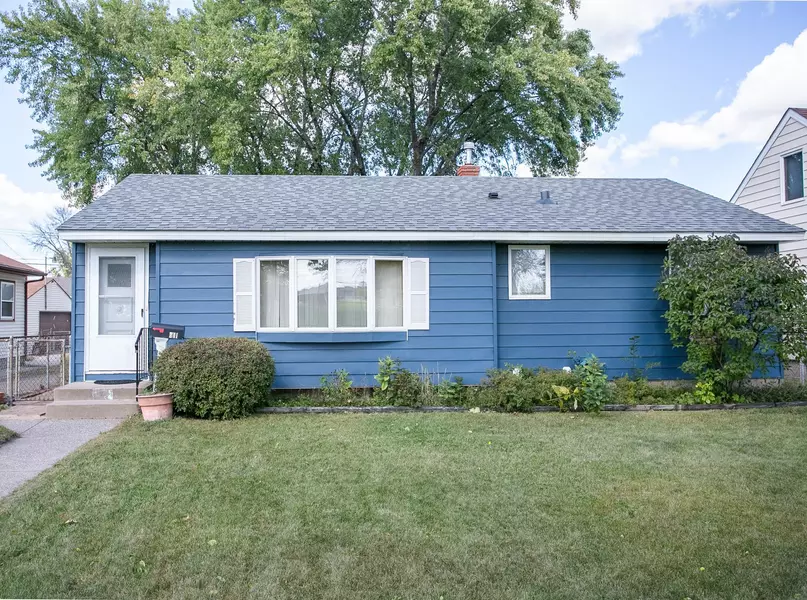 241 South ST E, South Saint Paul, MN 55075