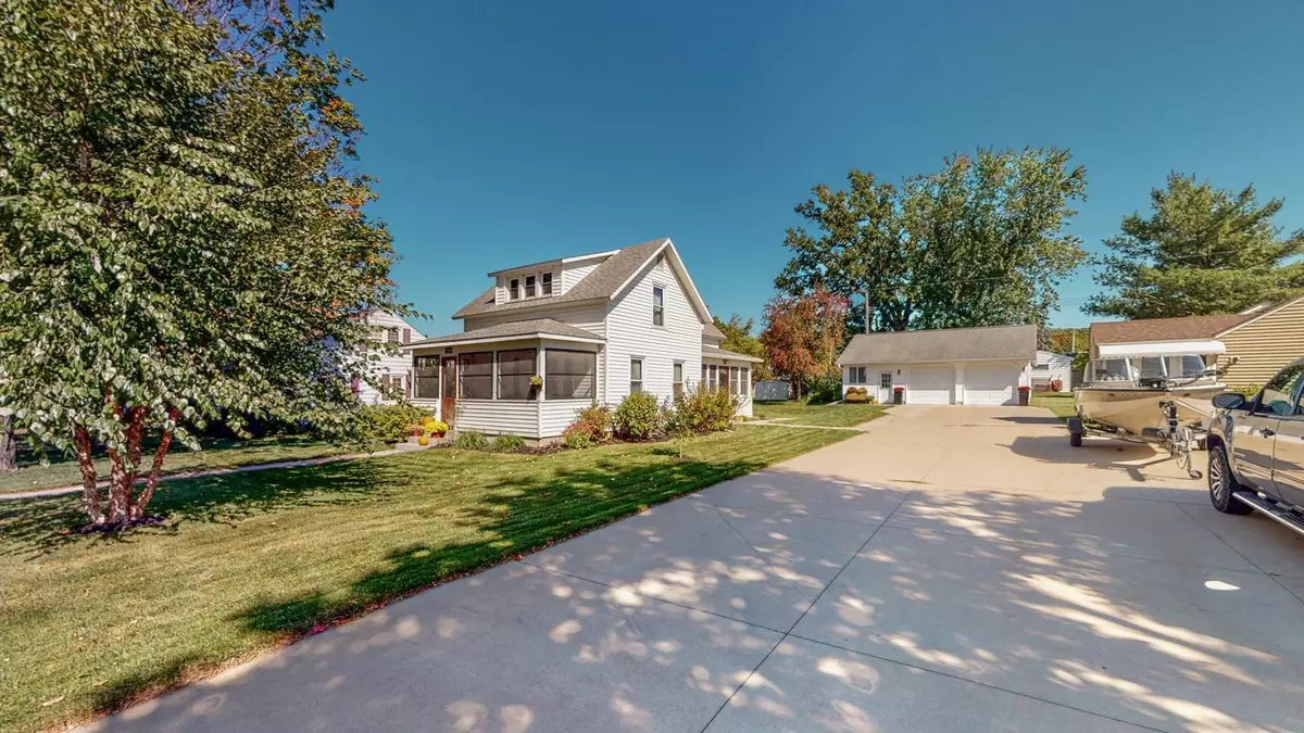 Chatfield, MN 55923,822 Fillmore ST SE