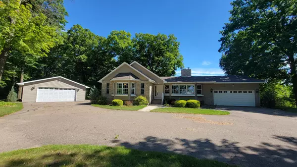 xx Hawk's Point, Minnetrista, MN 55331