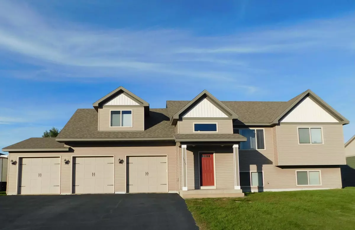 Sartell, MN 56377,1313 Mockingbird LOOP