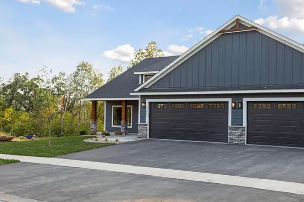 27010 Petes Hill TRL, Elko New Market, MN 55020