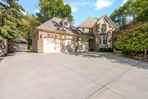 Burnsville, MN 55337,14713 Summit Oaks DR