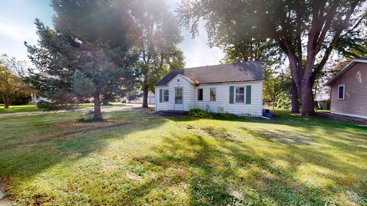 Glenville, MN 56036,441 Main ST W