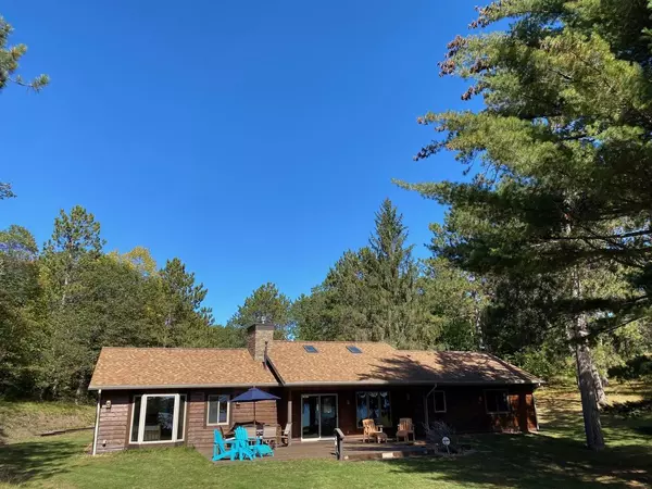 Wascott, WI 54838,16533 Geshn RD