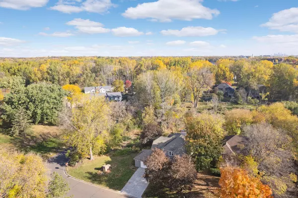 Minnetonka, MN 55343,5353 Maple Ridge CT