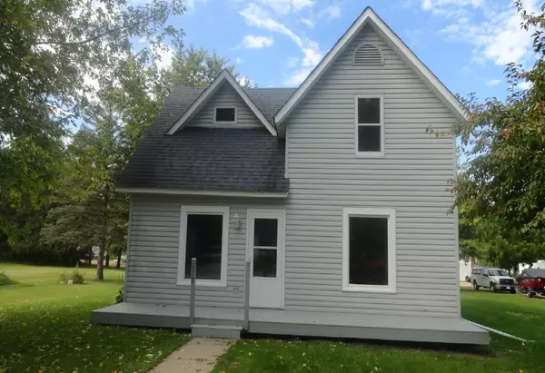 Elmwood, WI 54740,317 S Clark ST