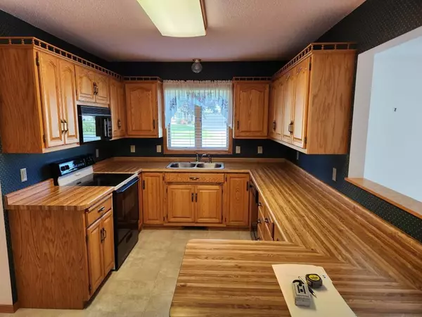 Milaca, MN 56353,1275 4th AVE NW