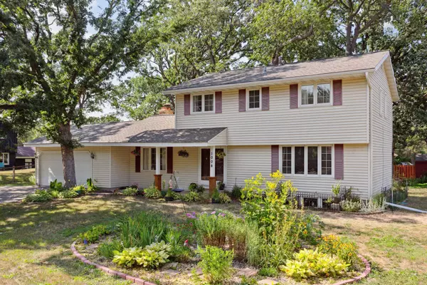 Burnsville, MN 55337,1004 Lacota LN