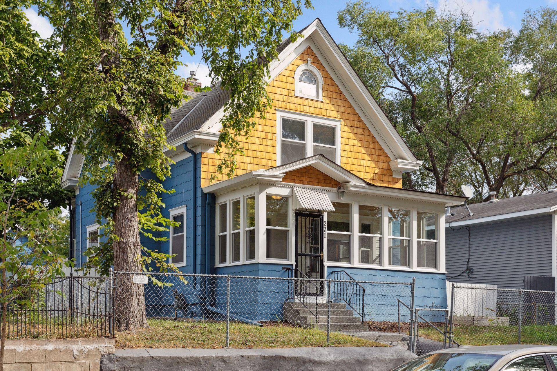 271 Robie ST E, Saint Paul, MN 55107