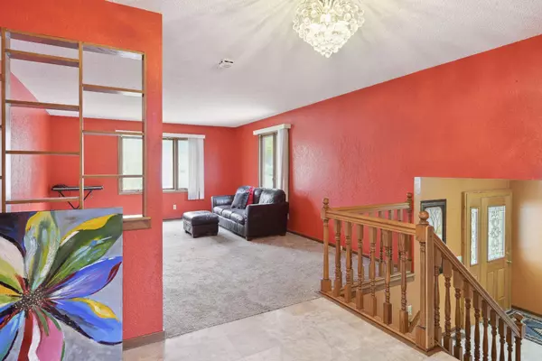 Gibbon, MN 55335,313 E Mill RD