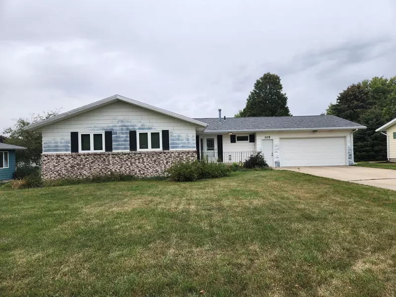 305 Oconnor ST, Lakefield, MN 56150