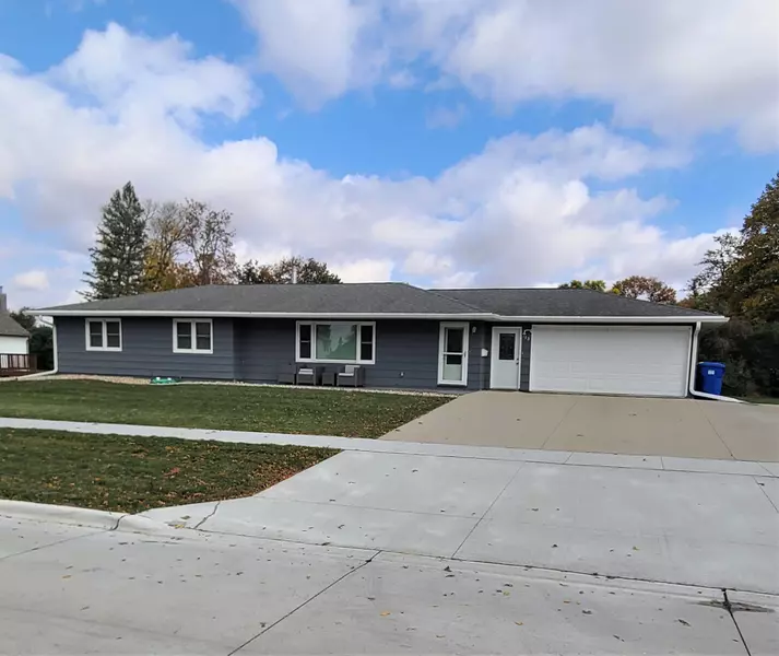 713 5th AVE SW, Pipestone, MN 56164