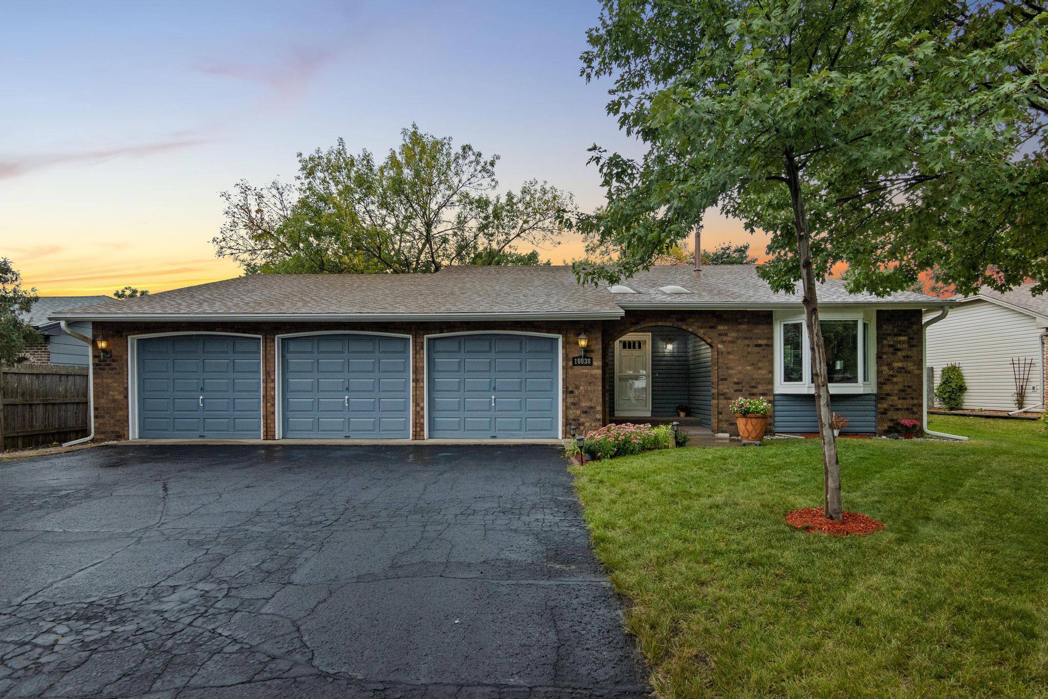 10838 Cottonwood ST NW, Coon Rapids, MN 55448