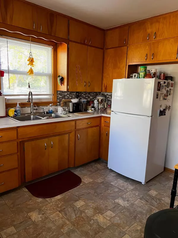 Appleton, MN 56208,449 E Ronning AVE