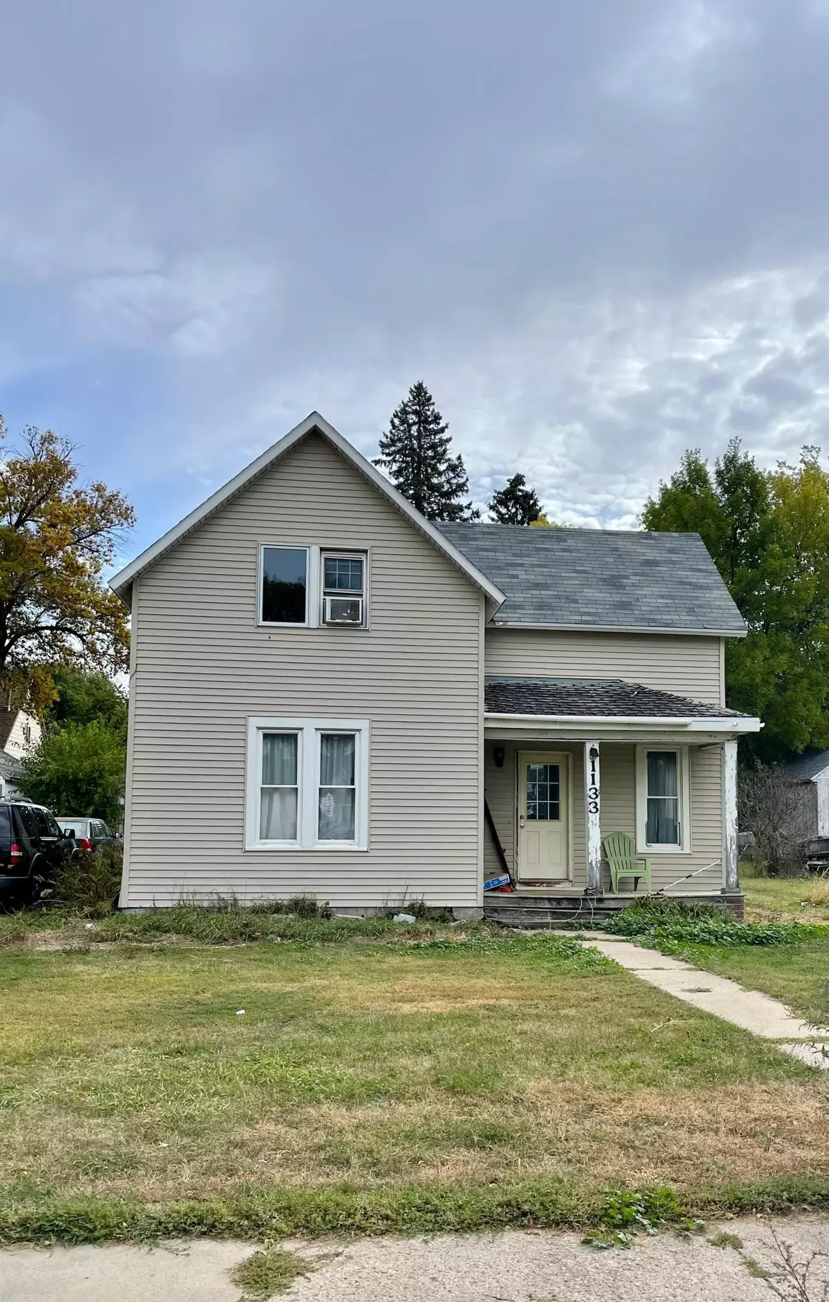 Windom, MN 56101,1133 Miller AVE